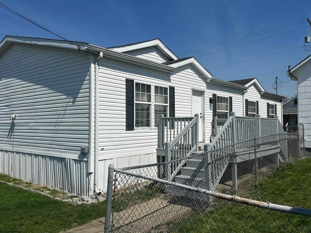 1317 N River Avenue, Weston, WV 26452 - #1