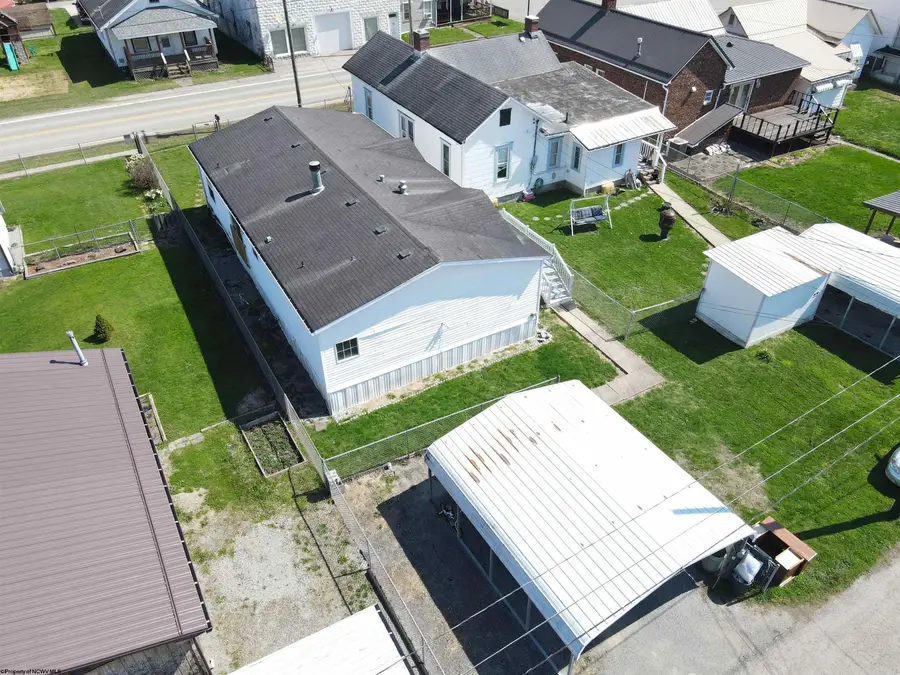 1317 N River Avenue, Weston, WV 26452 - #3
