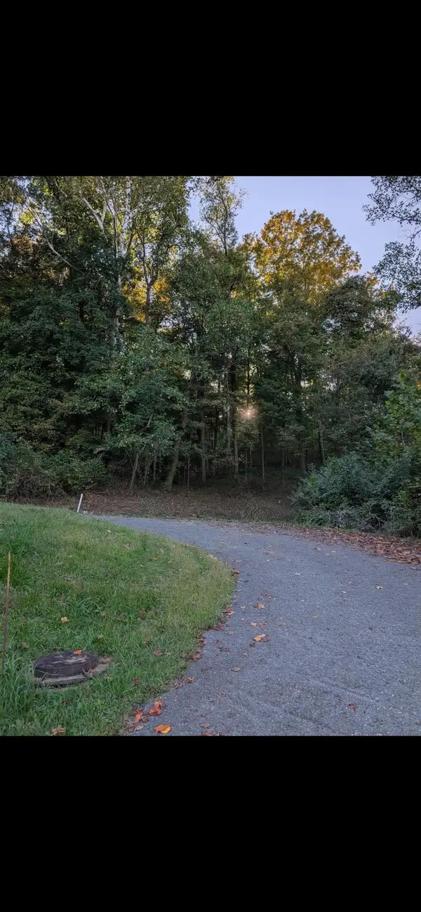 2006 Bryanna Court, Morgantown, WV 26508