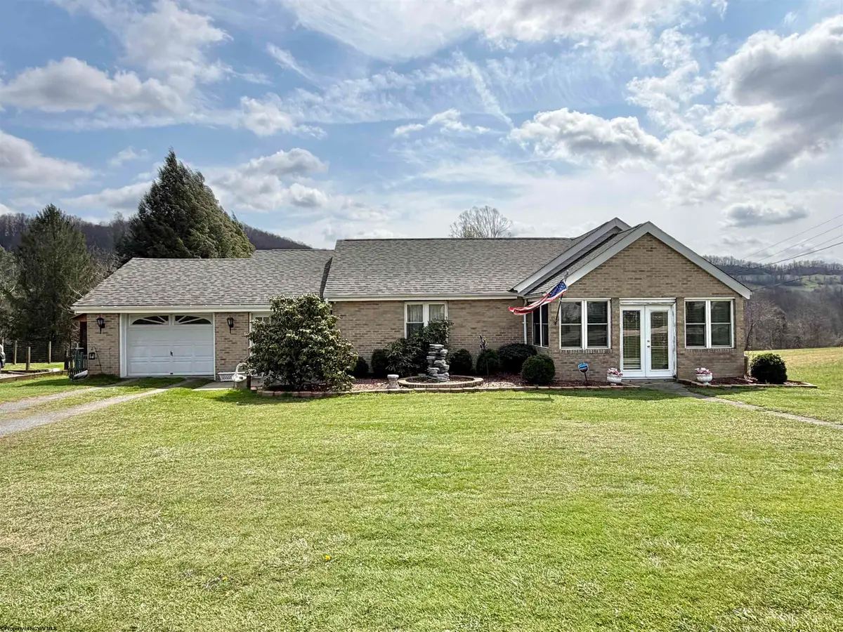 2654 Hood Avenue, Shinnston, WV 26431 - #1