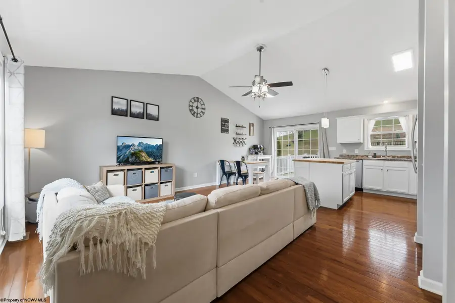 426 Oakmont Court, Maidsville, WV 26527 - #3