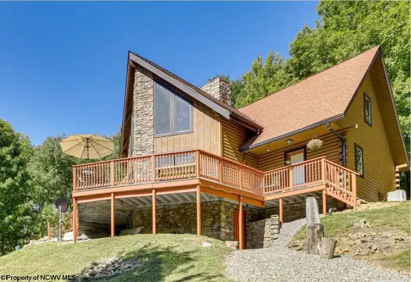 102 Northern Trail, Snowshoe, WV 26291