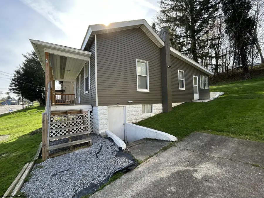 122 E Main Street, Kingwood, WV 26537 - #2
