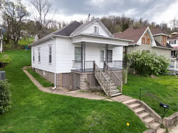 135 W Woodland Avenue, Clarksburg, WV 26301