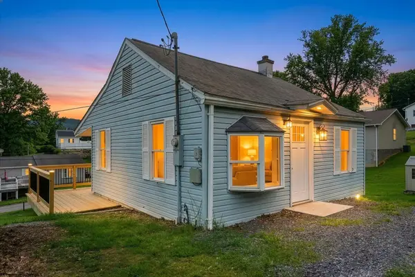 31 W 2nd Street, Westover, WV 26501