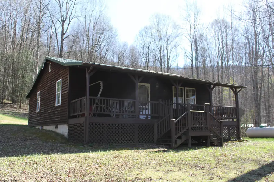 820 Ponderosa Drive, Cowen, WV 26206 - #2
