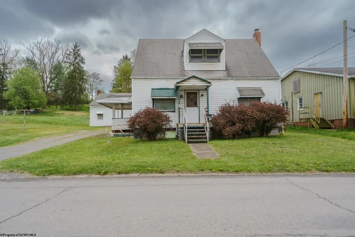 1058 Indiana Avenue, Fairmont, WV 26554 - #1