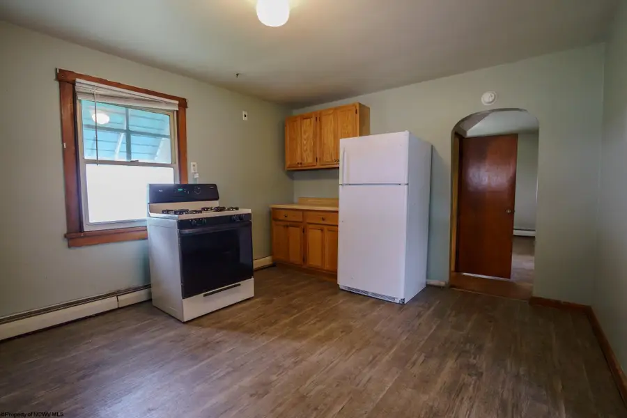 1058 Indiana Avenue, Fairmont, WV 26554 - #3