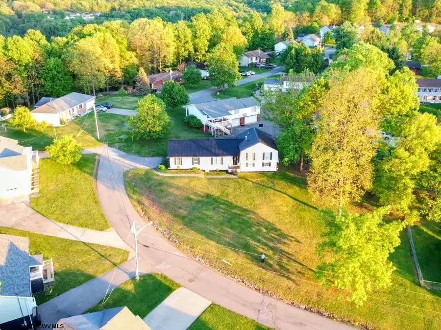 286 Eastgate Drive, Morgantown, WV 26508-5939 - #2
