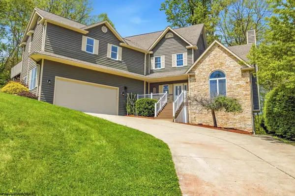 1020 Deerwood Drive, Morgantown, WV 26508