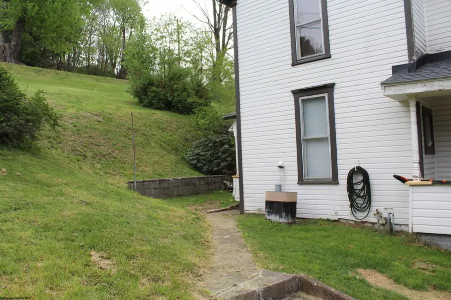 3418 Central Street, Farmington, WV 26571 - #3