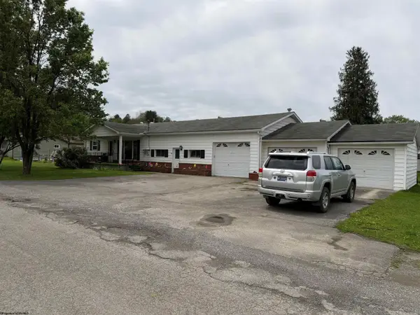 139 N Custer Street, Belington, WV 26250