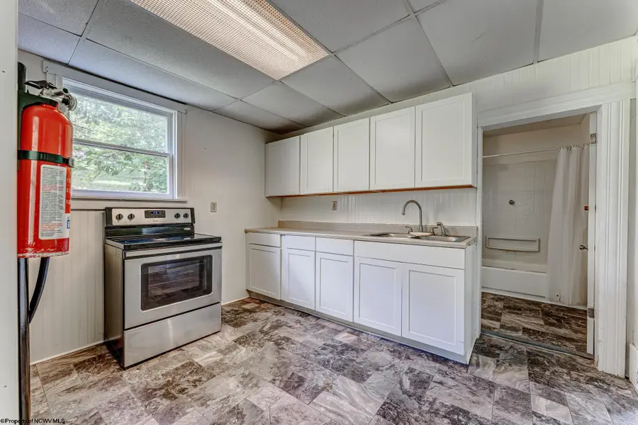 975 Dorsey Avenue, Morgantown, WV 26501 - #2