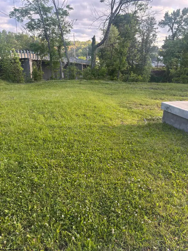 516 E Pike Street, Clarksburg, WV 26301