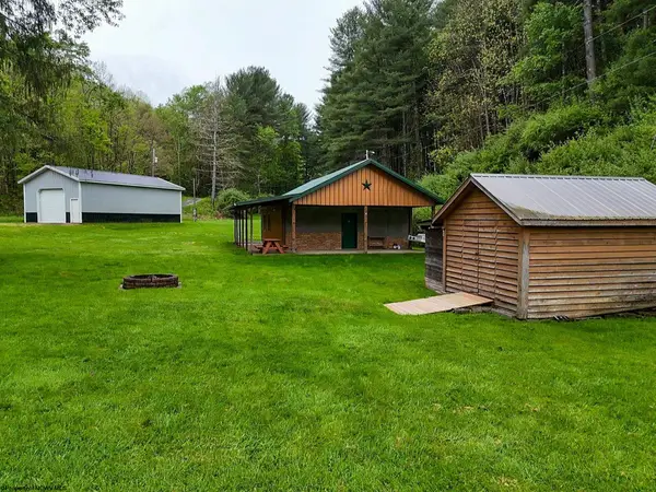 2086 Teagarden Fork Road, Metz, WV 26585