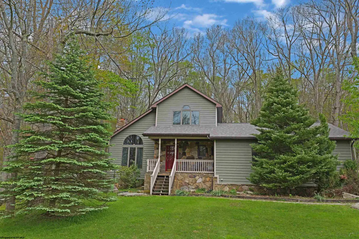 17 GOLDFINCH Lane, Terra Alta, WV 26764 - #1