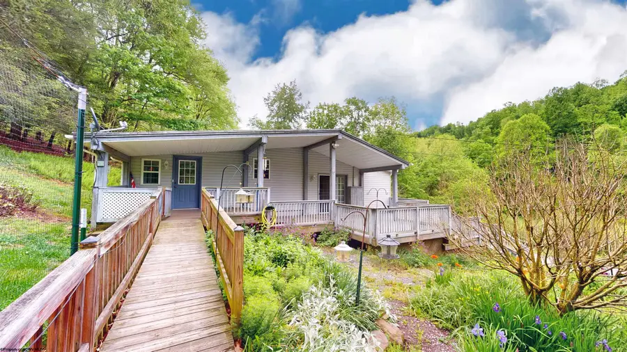 1418 CHERRY RUN Road, Grafton, WV 26354 - #2