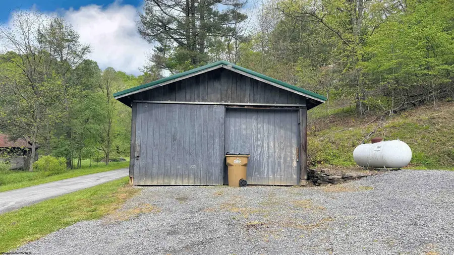 1418 CHERRY RUN Road, Grafton, WV 26354 - #3