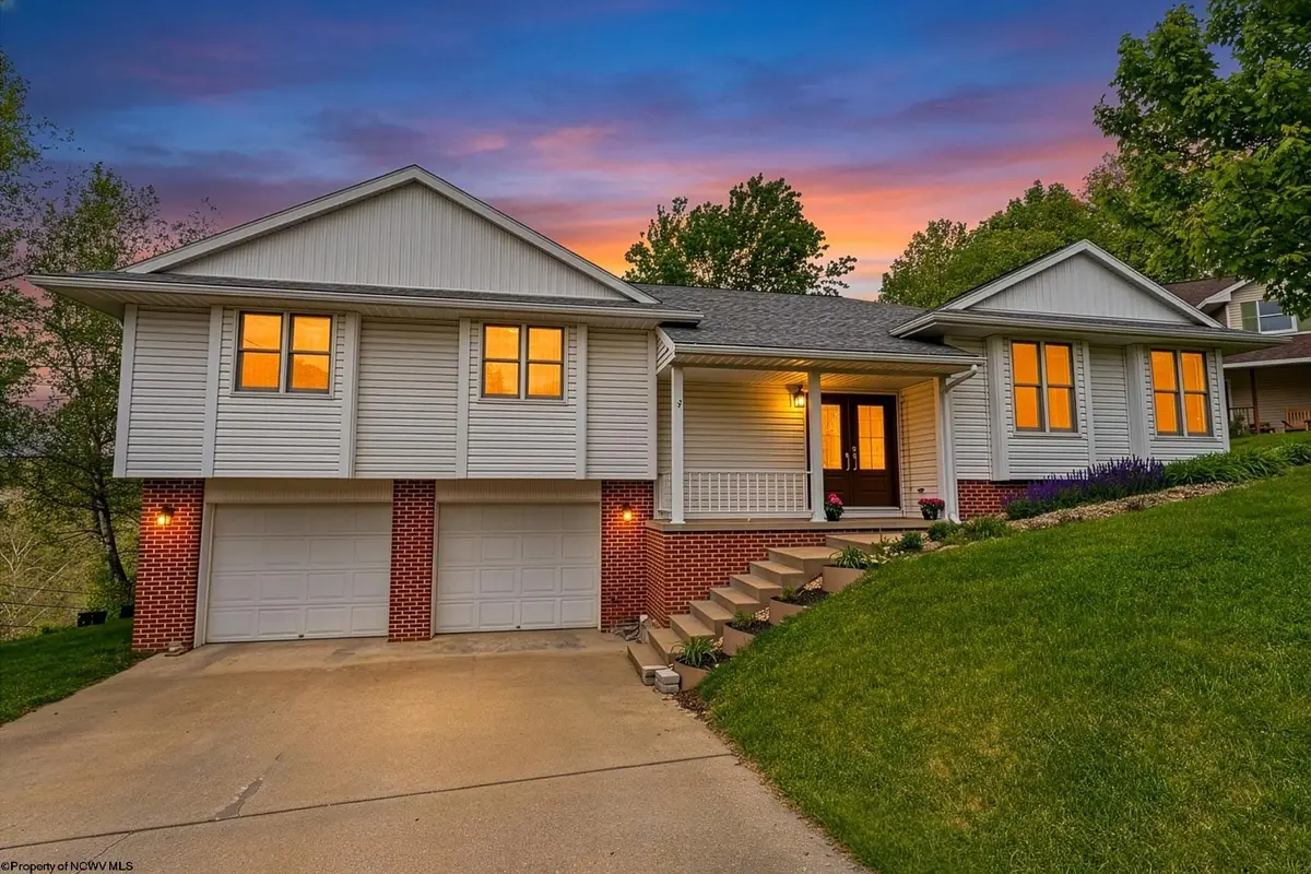 911 Richard Place, Morgantown, WV 26505 - #1