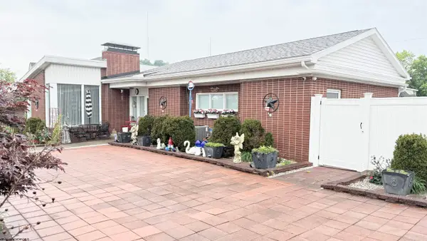 414 E Main Street, Clarksburg, WV 26301
