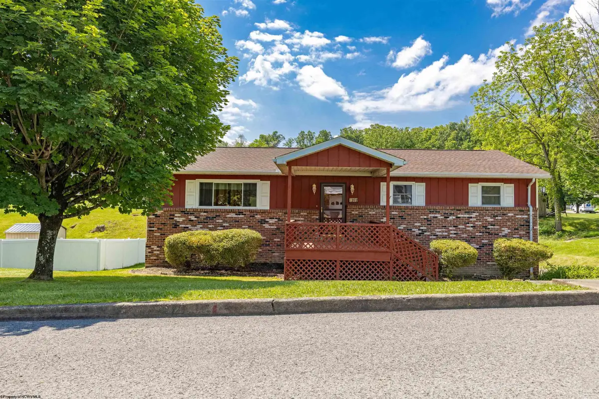 202 Braddock Street, Fairmont, WV 26554 - #1