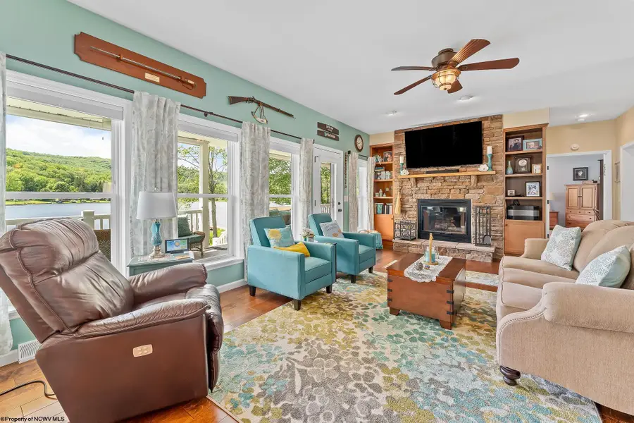 8 S Waters Edge Lane, Bruceton Mills, WV 26525 - #2