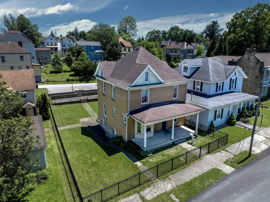 702 benoni Avenue, Fairmont, WV 26554 - #2