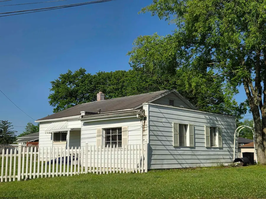 404 Crowl Street, Westover, WV 26501 - #3