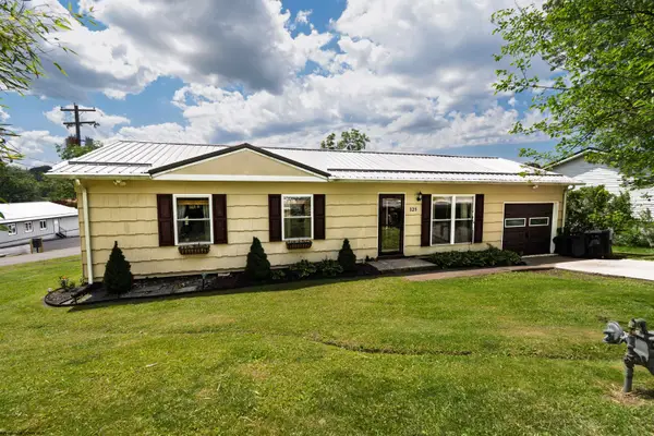 125 Apolla Drive, Morgantown, WV 26505