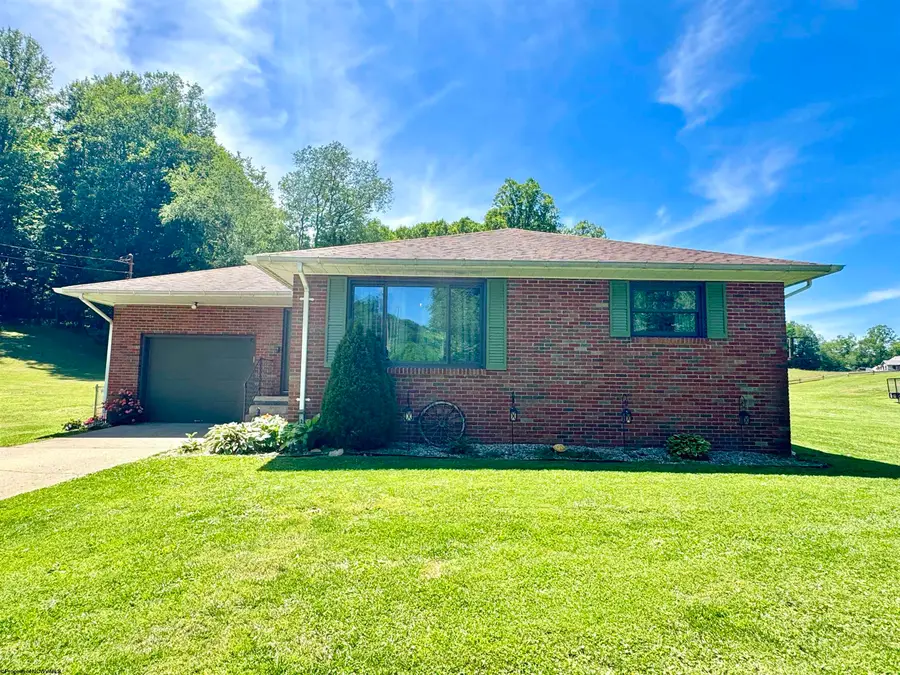 316 Hickory Lane, Weston, WV 26452 - #2