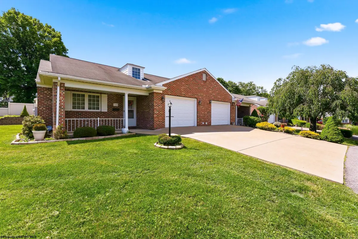 108 Center Court, Bridgeport, WV 26330 - #1
