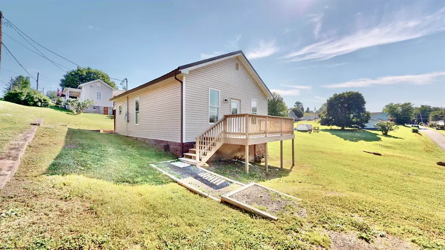 1 E BLUEMONT Street, Grafton, WV 26354 - #2