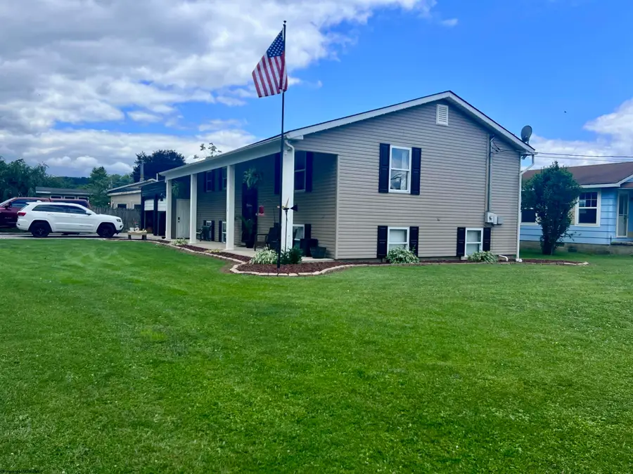 1510 S Kerens Avenue, Elkins, WV 26241 - #2