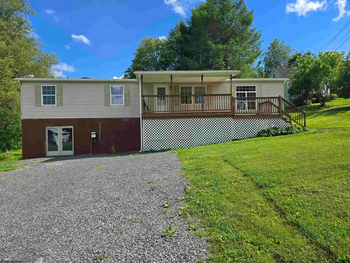 10 W Herring Road, Masontown, WV 26542 - #1