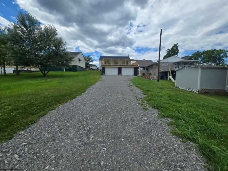 327 Marion Street, Fairmont, WV 26554 - #3