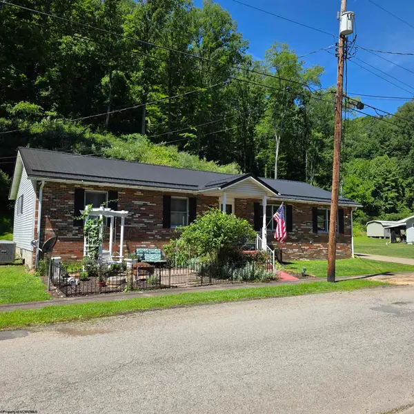 308 Cottage Avenue, Weston, WV 26452