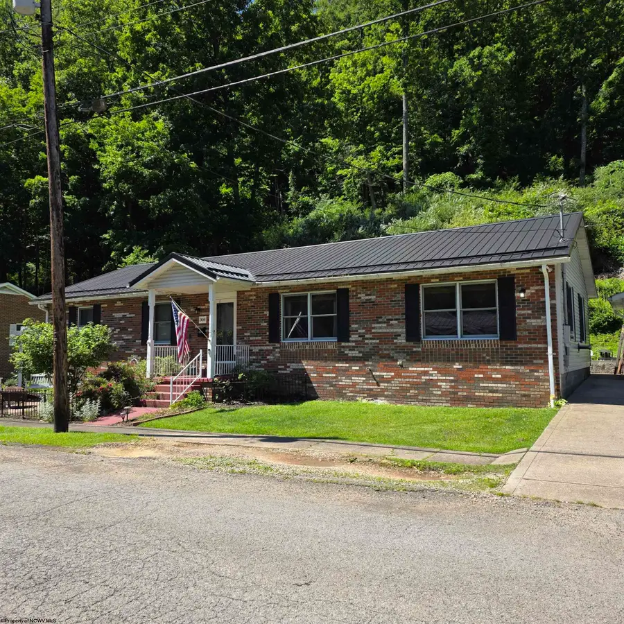 308 Cottage Avenue, Weston, WV 26452 - #2