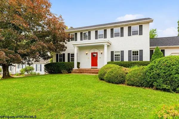 26 Carriage Lane, Bridgeport, WV 26330