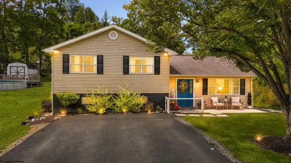 1541 Maple Lake Road, Bridgeport, WV 26330