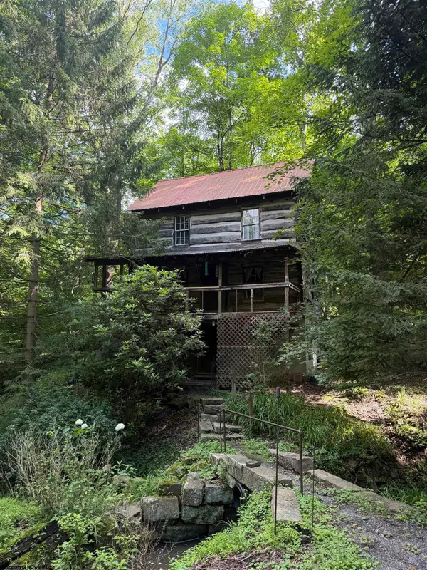 2527 Smithtown Road, Morgantown, WV 26505