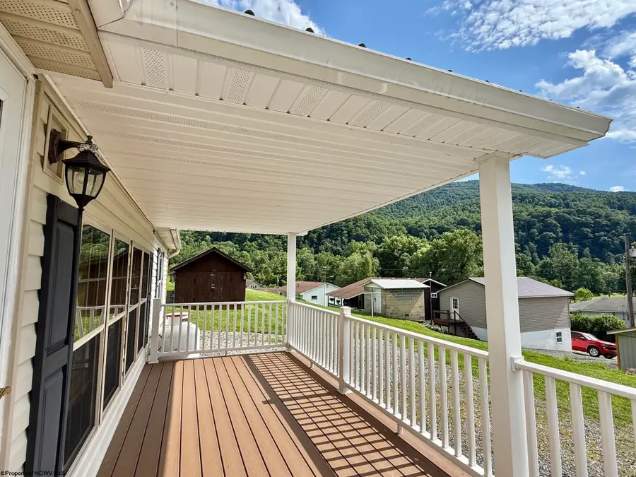 44 Fifth Street, Hendricks, WV 26271 - #2