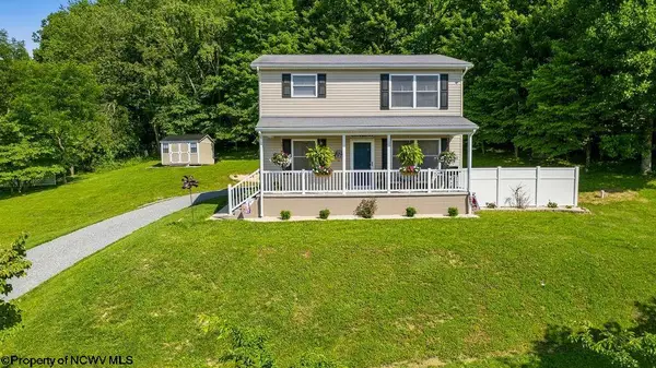 57 Stags Leap Drive, Belington, WV 26250