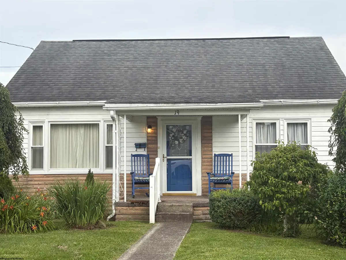 19 Tucker Street, Buckhannon, WV 26201-2554 - #1