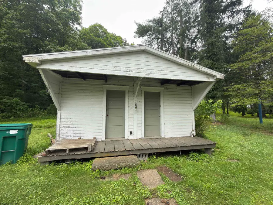 431 Pike Street, Fairmont, WV 26554 - #2