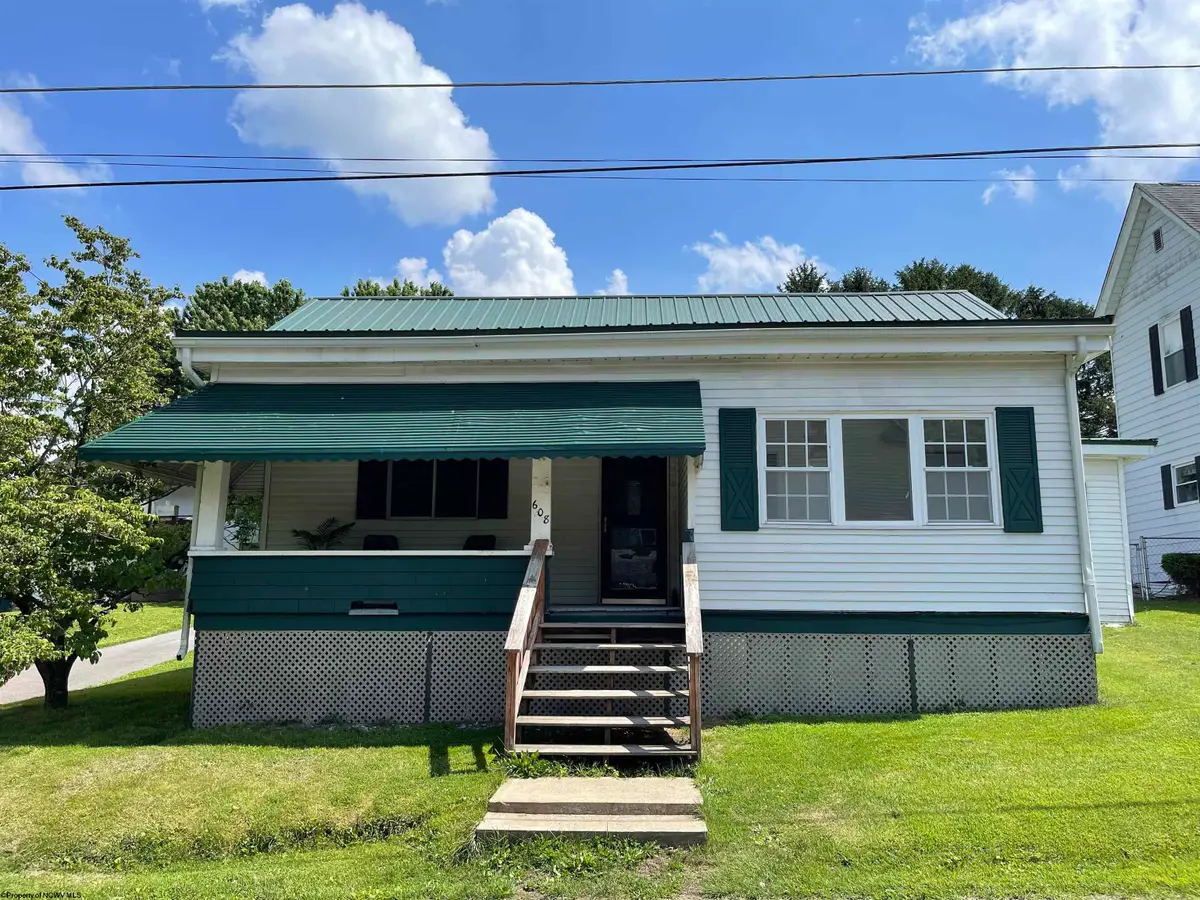 608 COLLEGE Street, Barrackville, WV 26559 - #1