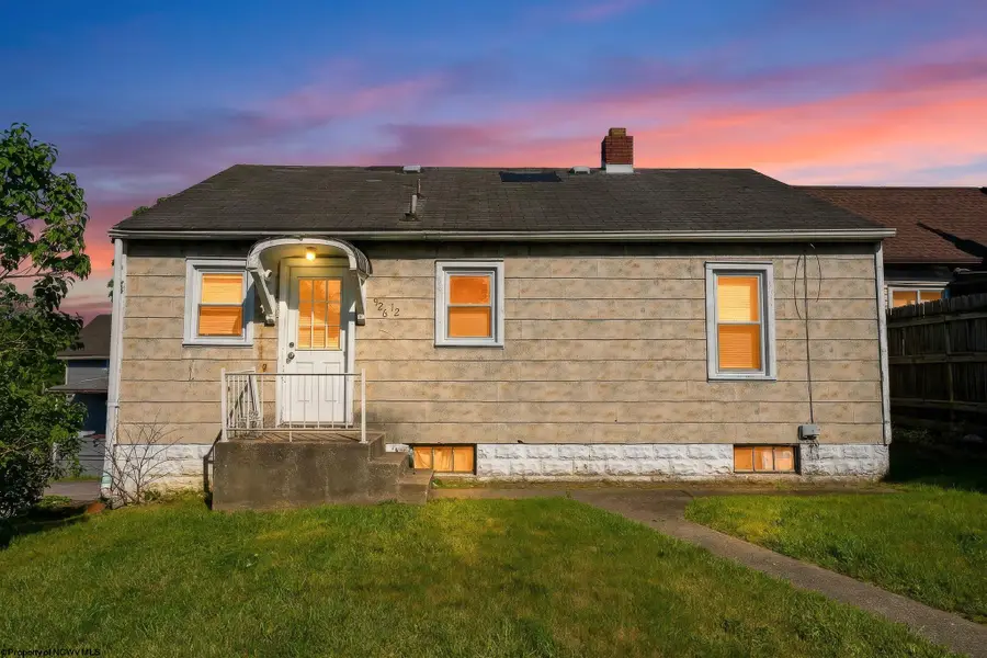 926-926 1/2 Virginia Avenue, Fairmont, WV 26554 - #3