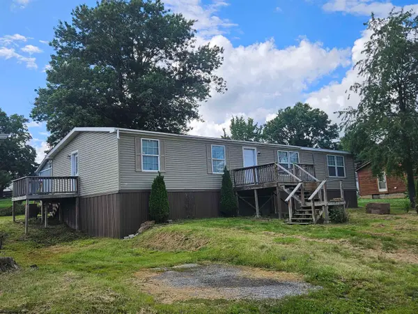 156 Oak Street, Lumberport, WV 26386