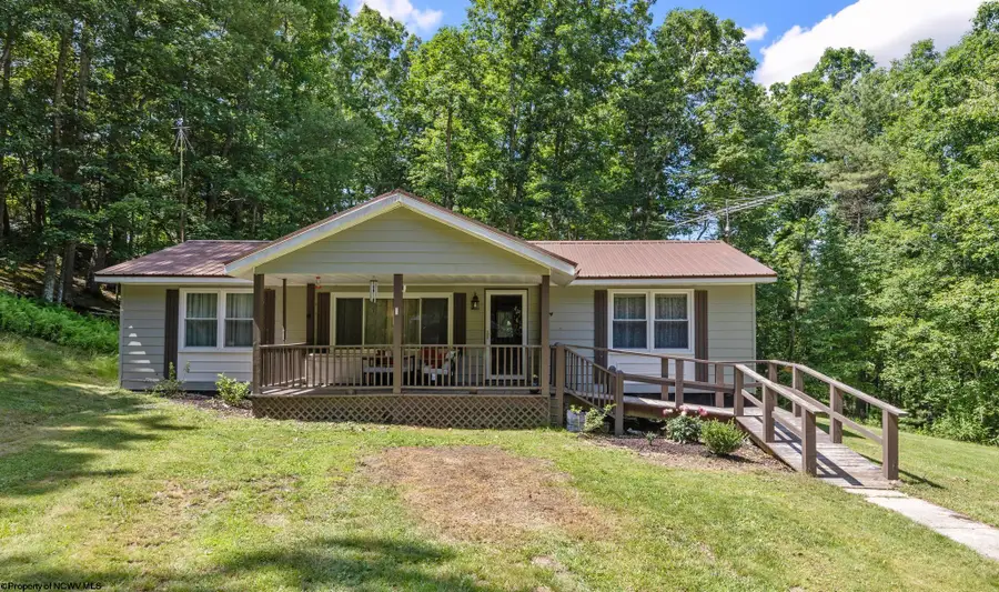 589 Warrior Way, Dunmore, WV 24934 - #2