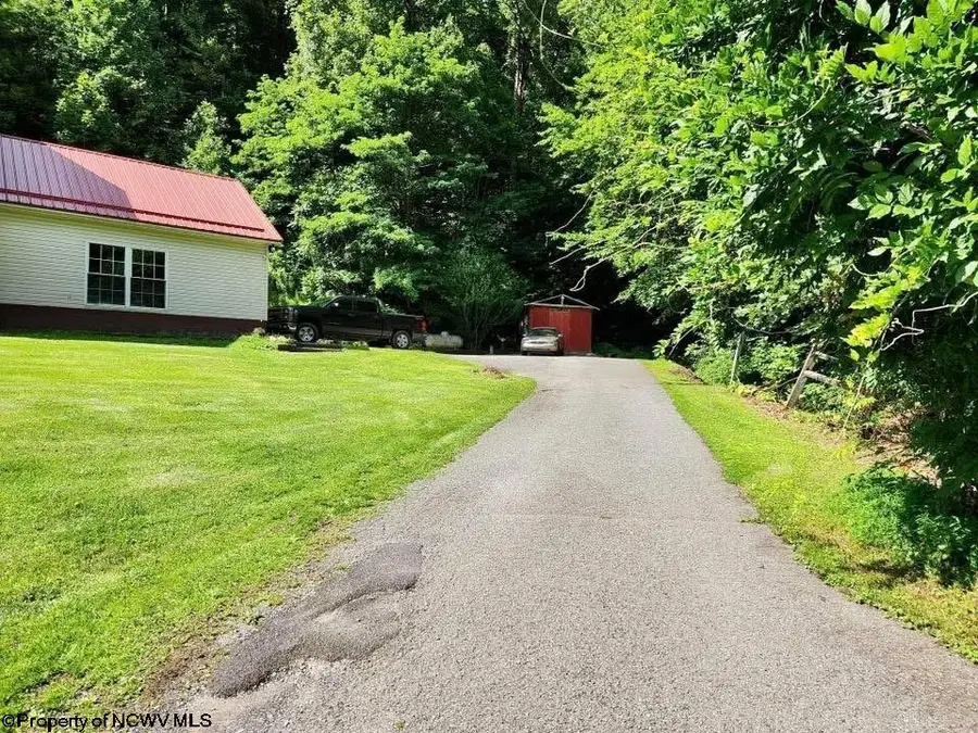 23 Whispering Willow Drive, Montrose, WV 26283 - #2