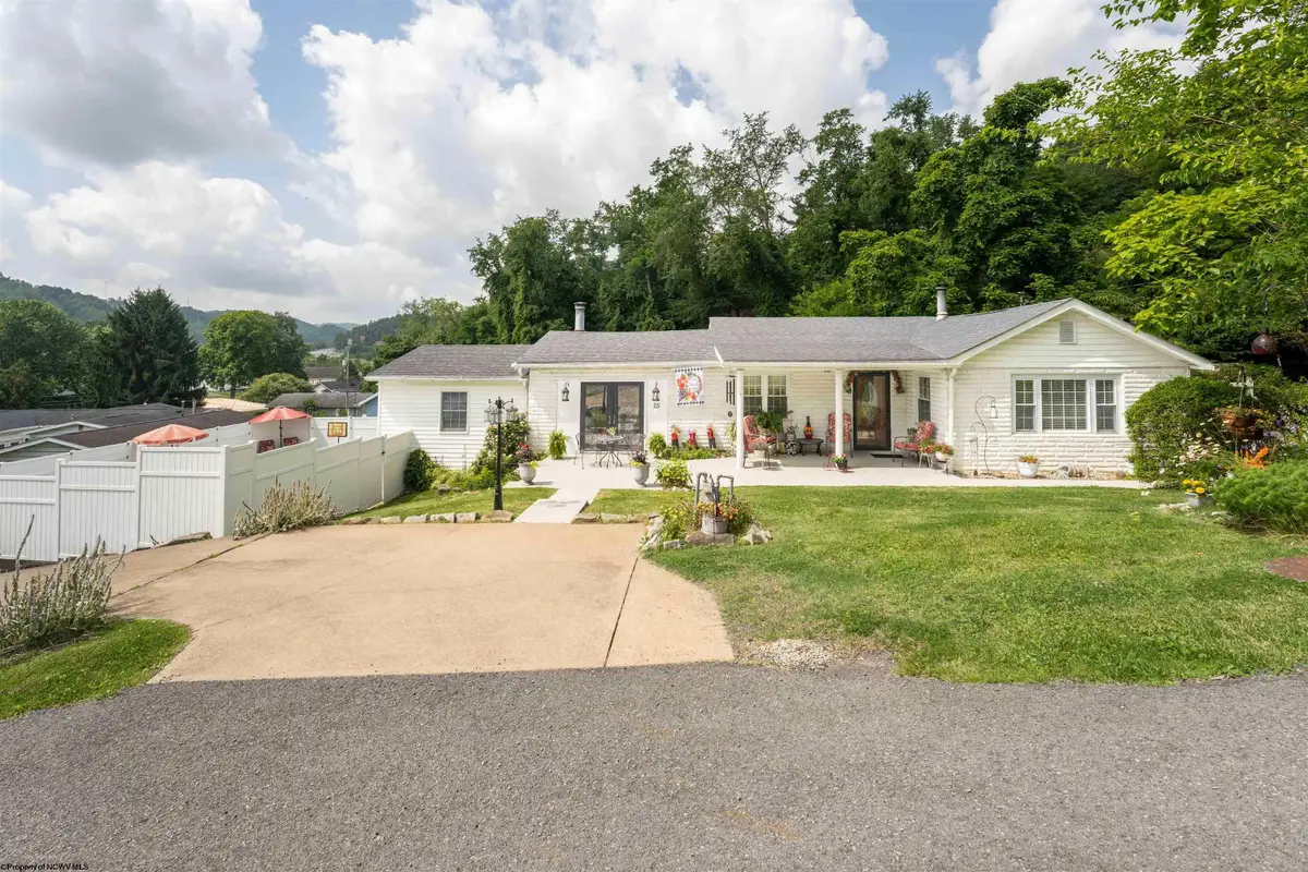 25 Langford Avenue, Morgantown, WV 26501 - #1